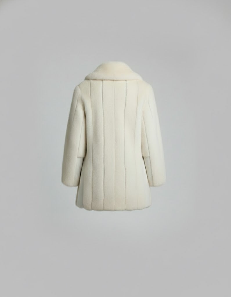 Women’s Luxe White Faux Fur Winter Coat