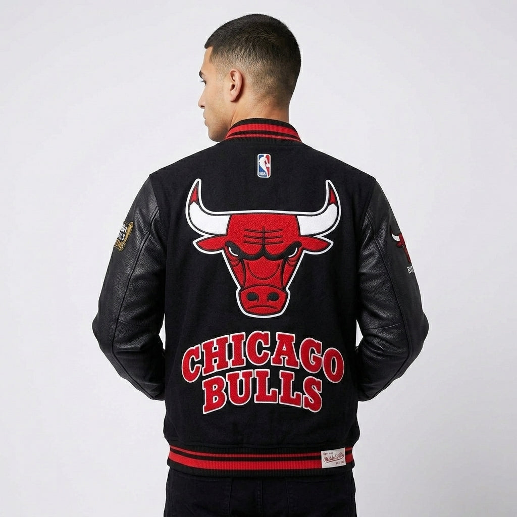 Chicago Bulls Men’s Varsity Wool Leather Jacket – Premium Letterman Style